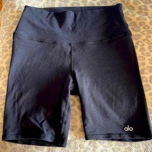 Alo athletic shorts